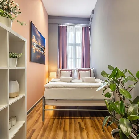 Krasnal Market Square Hostel Vratislav