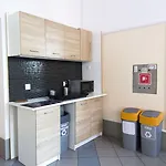Krasnal Market Square Hostel *