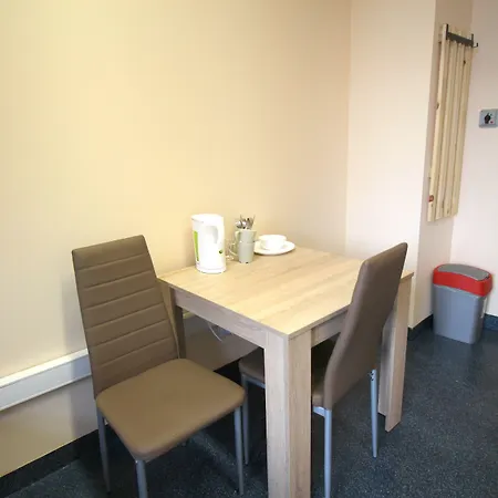 Krasnal Market Square ホステル *