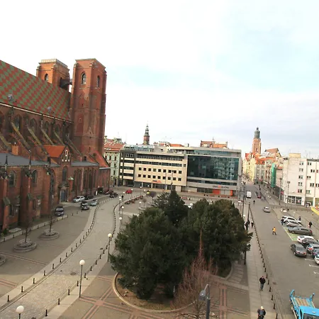 Krasnal Market Square *