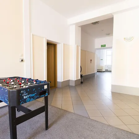 Krasnal Market Square Hostal *