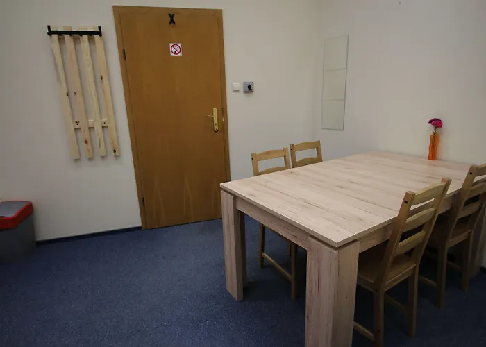 Krasnal Market Square Hostel *