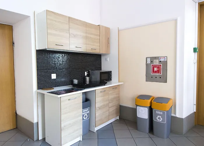 Krasnal Market Square Hostel *